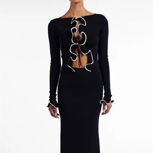 SAME RUFFLE HEM TOP in Black/Cream Sz Medium